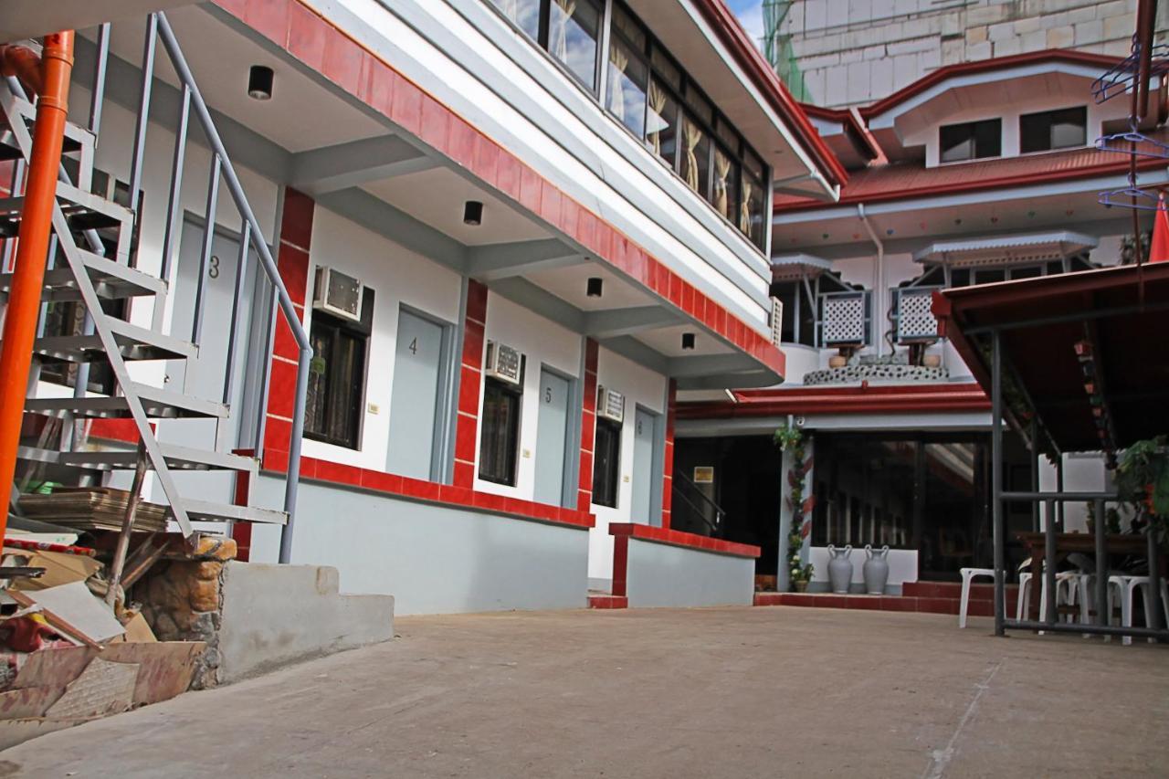 Mario'S Travellers Inn โกรอน ภายนอก รูปภาพ