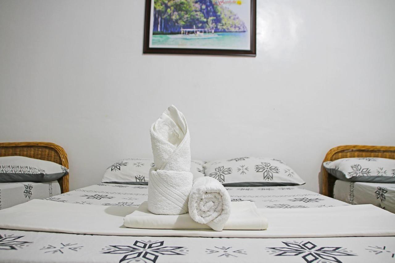 Mario'S Travellers Inn โกรอน ภายนอก รูปภาพ