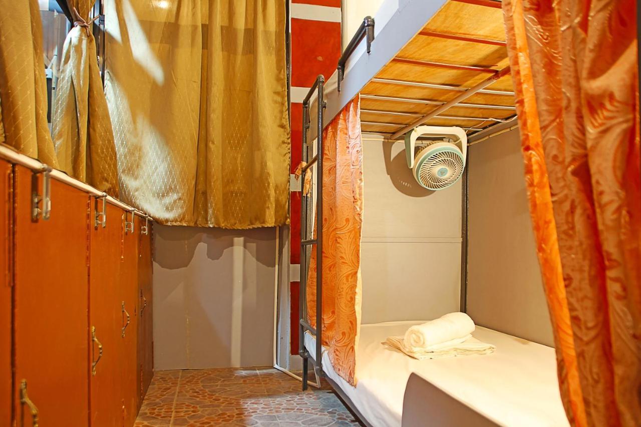 Mario'S Travellers Inn โกรอน ภายนอก รูปภาพ