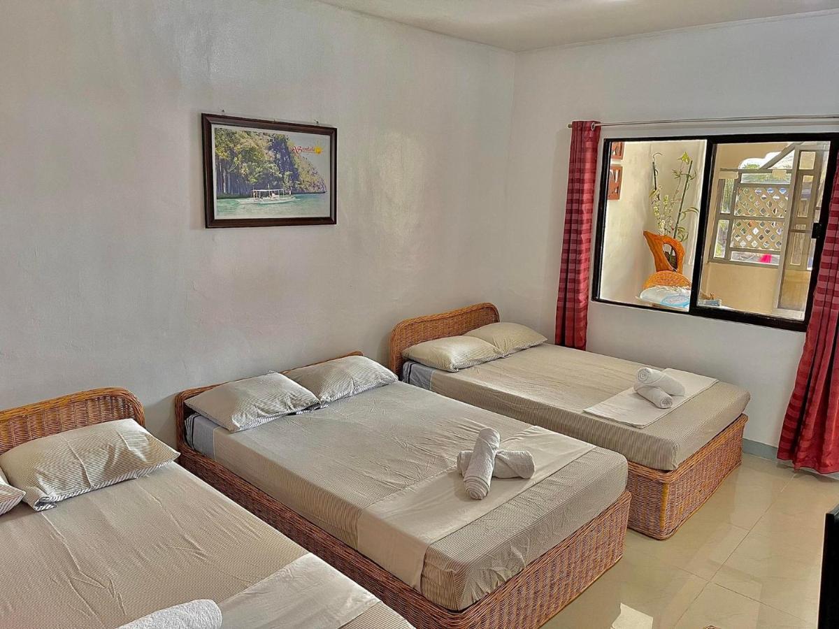 Mario'S Travellers Inn โกรอน ภายนอก รูปภาพ